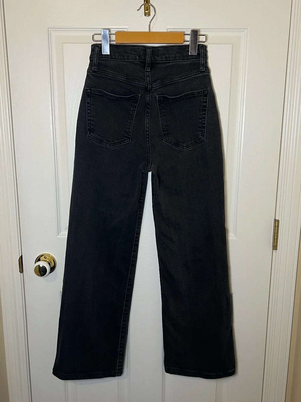 Silver Jeans Black High-Rise Wide Leg Jeans - Picture 2 of 3